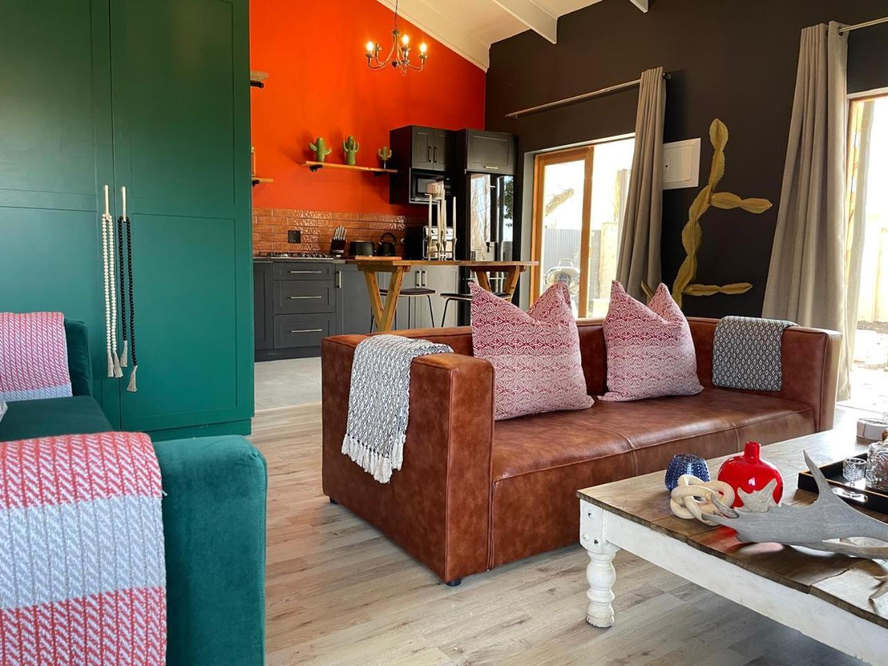 Periwinkle, Grove ,Acorn & Sage Cottages Clarens Phòng bức ảnh