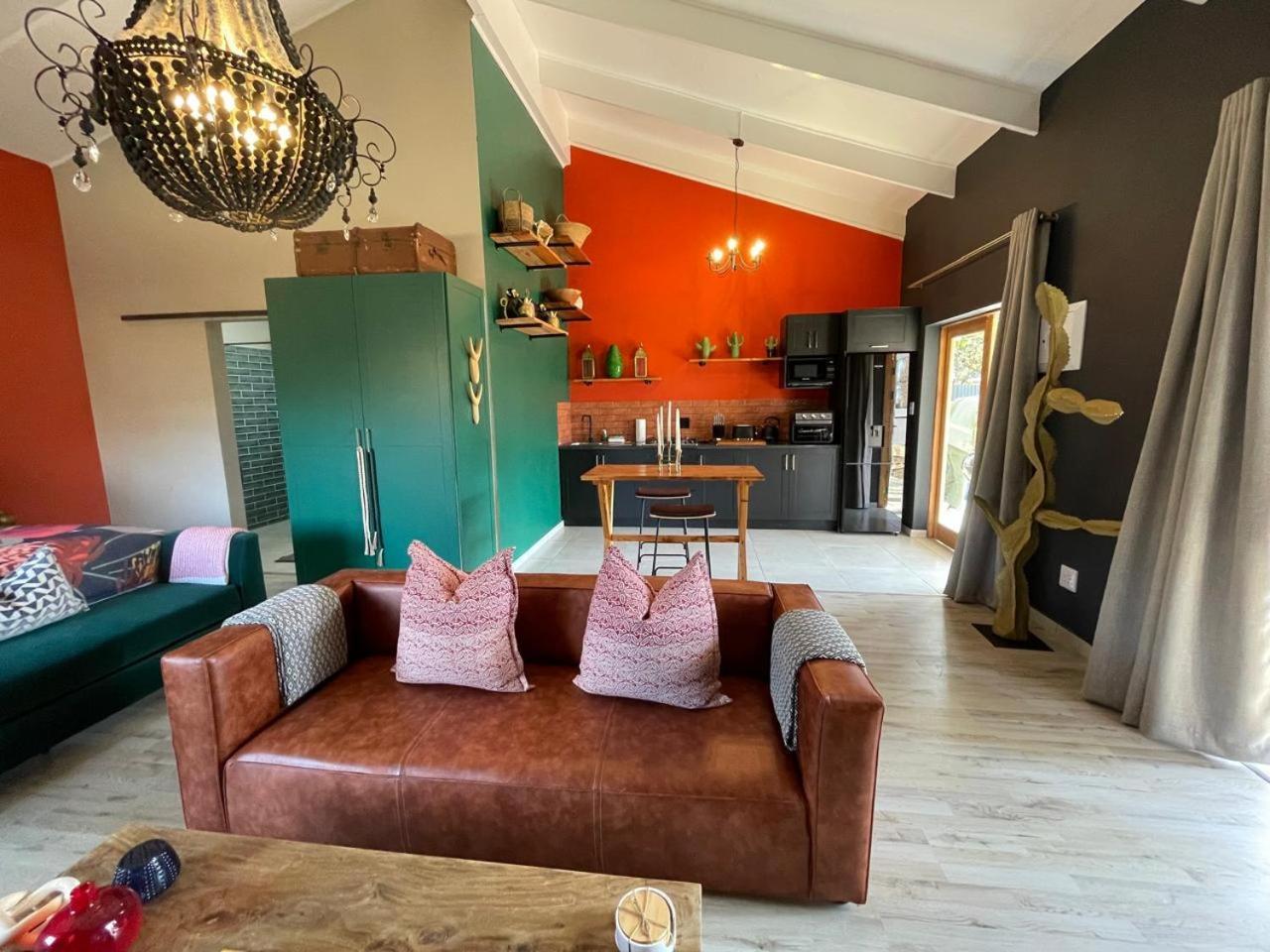 Periwinkle, Grove ,Acorn & Sage Cottages Clarens Phòng bức ảnh