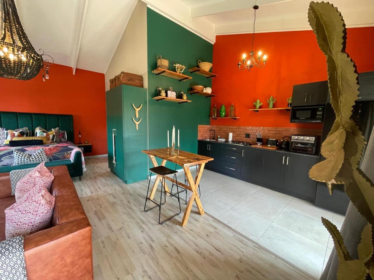 Periwinkle, Grove ,Acorn & Sage Cottages Clarens Phòng bức ảnh